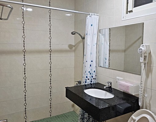 東華大學旁大庭園優質套房/可租屋補助 - Image 6