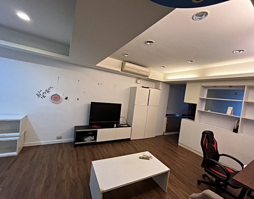 晶華酒店旁.近林森公園~一房一廳一衛一廚 - Image 2