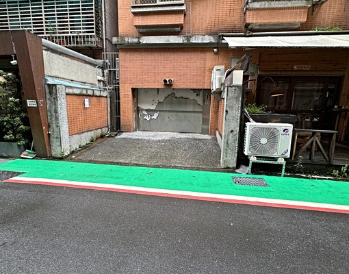 機械車位緊鄰中山國中捷運站 - Image 2