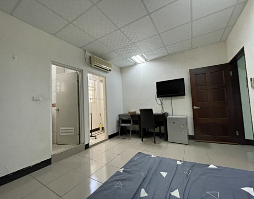 明湖近食品清大南分校.室內停車 - Image 9