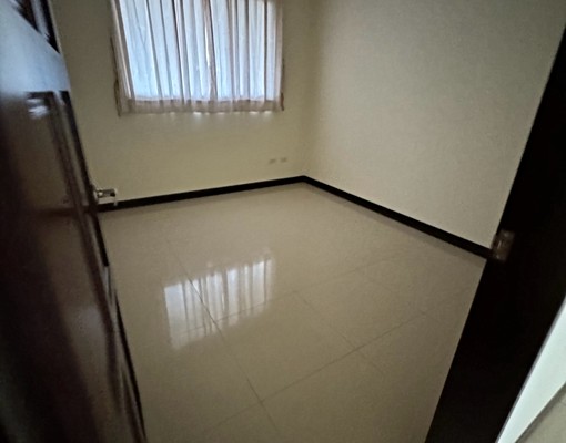 和丰新市二路大三房含車含管24000 - Image 7