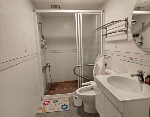 市中心《電梯套房租金含水電費》 - Image 10