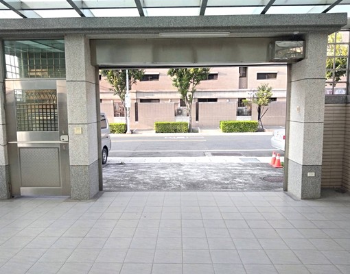 坐南朝北一樓大三房店住 - Image 2