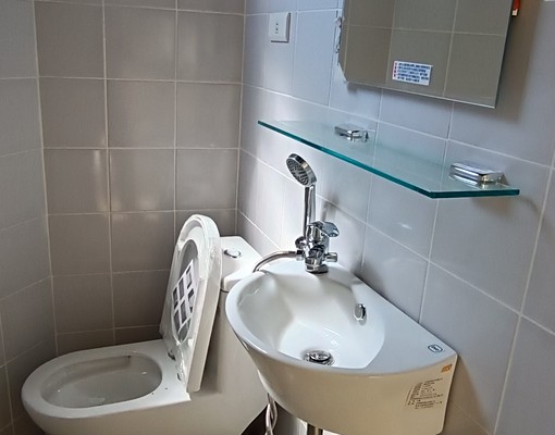 74號道路(松竹閘道)大3房附設備(今日還有)屋主配合租補 - Image 11