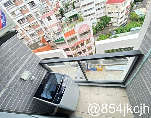 電梯🌟LALAPORT🌟忠孝夜市 - Image 7