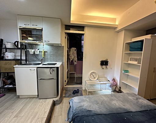 近輔大新泰國小家樂福旁套房。公車海山里 - Image 9