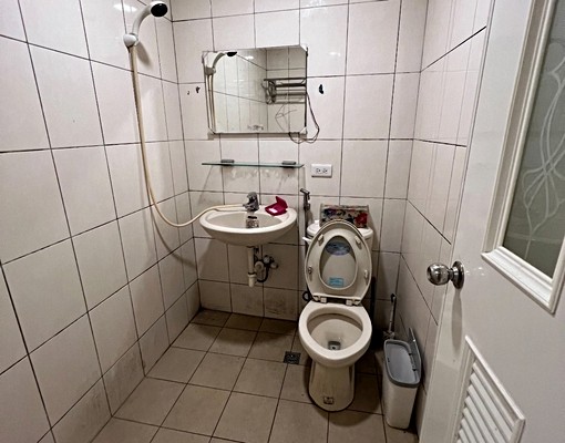 仁愛區成功市場邊歡迎退休朋友和有年紀入住 - Image 2