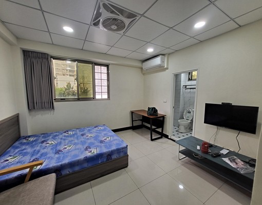 南勢生活商圈社區邊間透天3樓分租套房 - Image 3