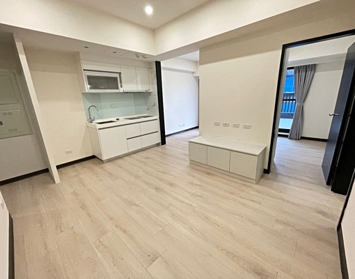 全新建案2房+頂級露台/含車管 - Image 1