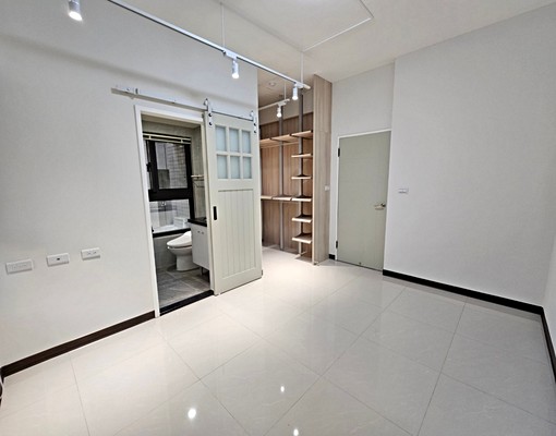 新成屋全新裝潢2房車 - Image 9