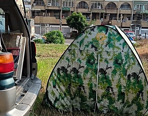 中山小廣場草皮露天車位小農園藝種菜蔬菓攤可 - Image 11