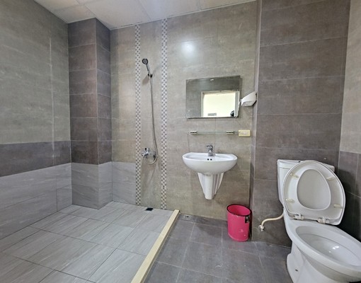 園區新莊車站旁稀有透天附車位 - Image 8