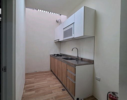 右昌l翻新透天4房l台積電8分鐘l - Image 3