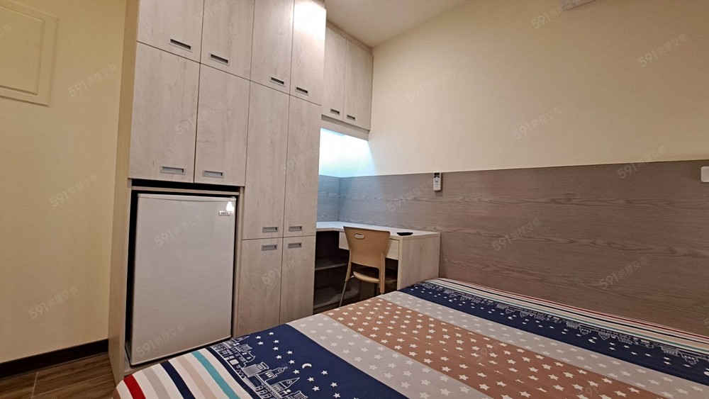 系統書桌衣櫥櫃