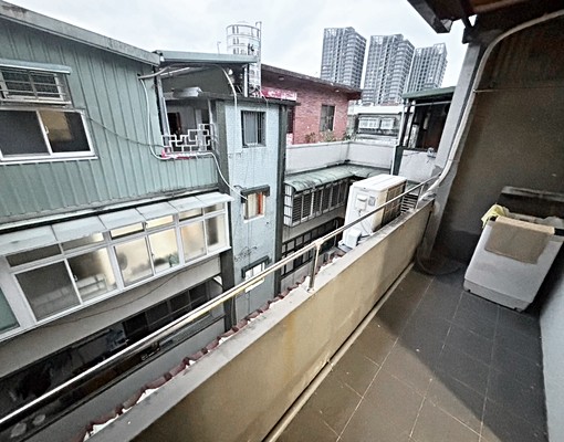 近捷運海山【秒殺租案】有陽台★獨洗衣機★小資首選 - Image 7