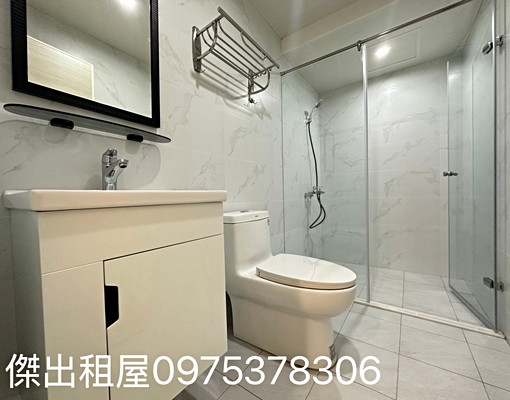 傑出租屋/全新一層2戶,可補助,獨洗 - Image 6