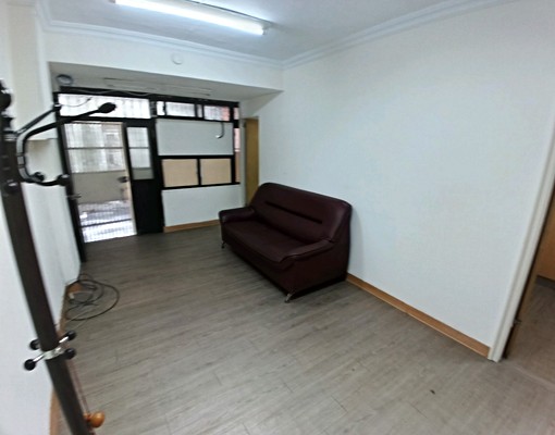 可租補可寵入籍報稅/剛整裝空屋/自備家具 - Image 1