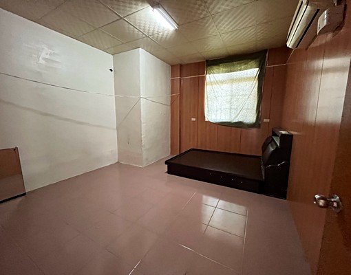 霧峰中正路透天出租房屋無保存登記 - Image 3