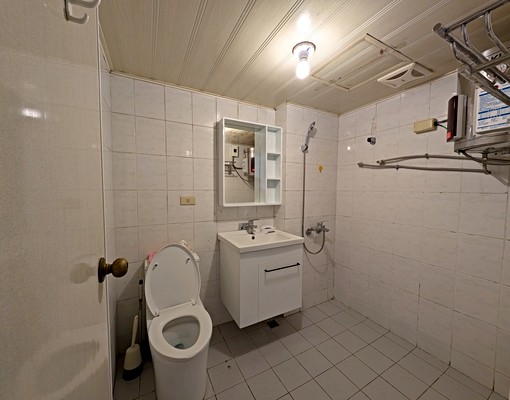 【社宅可租補入籍】復興商圈區大套房★免仲★ - Image 5