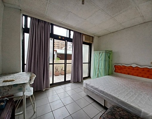 稀有可入戶籍✅近中友百貨✅近中國醫藥學院✅一中商圈✅東興市場 - Image 1