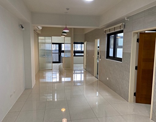 4層電梯公寓,2樓及3樓可出租 - Image 6