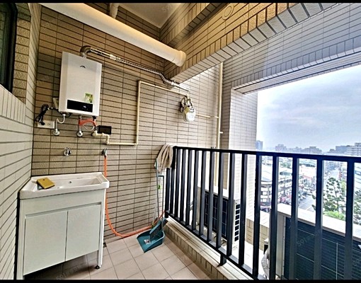 大里二年屋附車位家俱全+台水台電 - Image 5