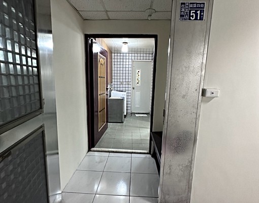 全新床組寢具寬敞好美大套房 - Image 10