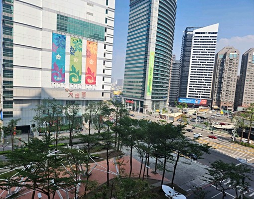 R8三多商圈捷運大空間漂亮三房 - Image 2