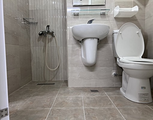 獨立門戶專用陽台洗衣機套房(可租屋補助) - Image 6