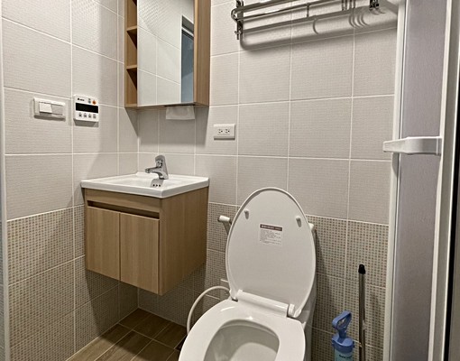 含網路第四台/水電費按帳單,邊間整層住家捷運站公車站賣場學區 - Image 10