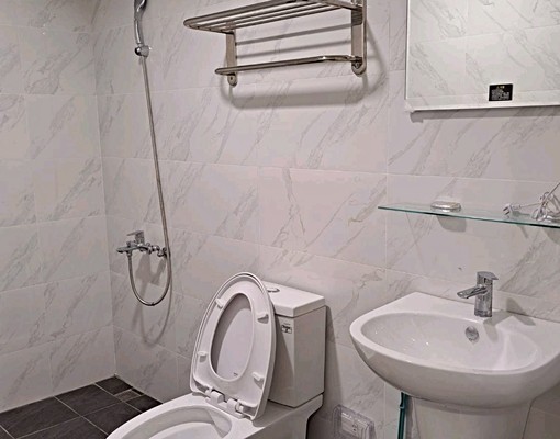 路邊好停車全新陽台獨洗曬.室內停機車附變頻冷暖機 - Image 3