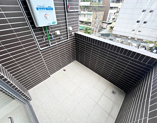 ⭐️明德站/採光電梯套房含陽台/全新家具 - Image 8