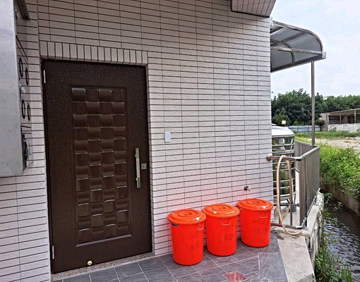 圓環東路全新完工電梯大套房,附近可租汽車 - Image 2