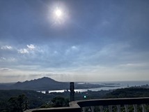 糞箕湖✨居高臨下，買地送別..