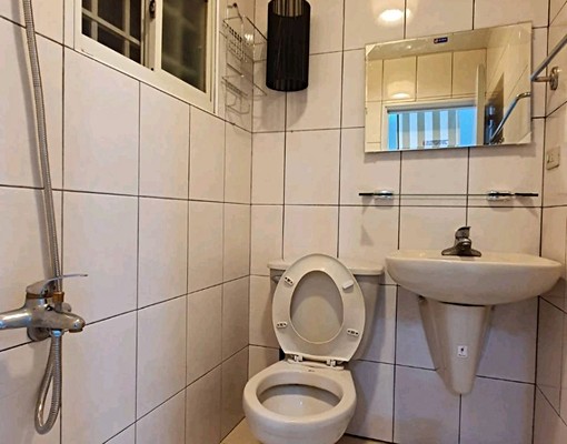 頂級裝潢開放式一房一廳獨立套房 - Image 22