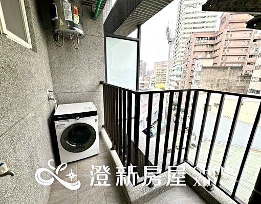 市中心機能優屋況優💖電梯質感套房獨立陽台洗衣機裝潢設備新穎 - Image 10