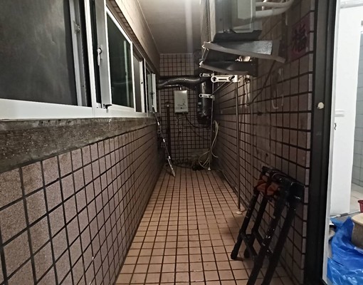 🏡帝王軒電梯華夏全新翻修三房🏡可租補 - Image 6