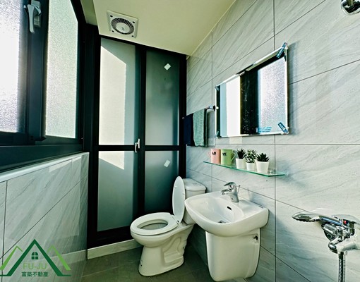 富築一中/陽台獨洗曬/子母車/電梯/租補 - Image 3