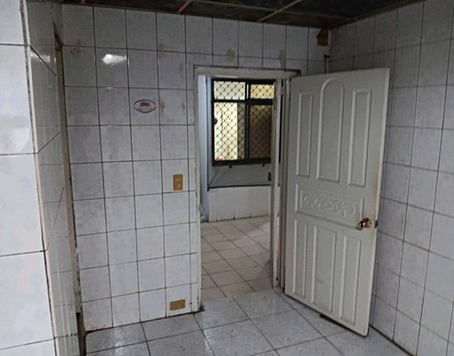 近漢口街,租金便宜,上班方便 - Image 1