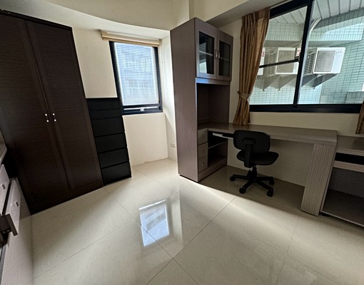 賺錢屋精緻4房市政(附傢俱電可談) - Image 3