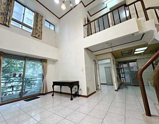 質感空間-邊間採光-中清路一段-一年起租 - Image 4