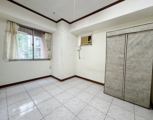 質感空間-邊間採光-中清路一段-一年起租 - Image 7