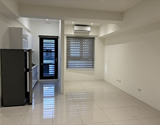 南紡夢世代全新大樓1+1房+車位 - Image 1