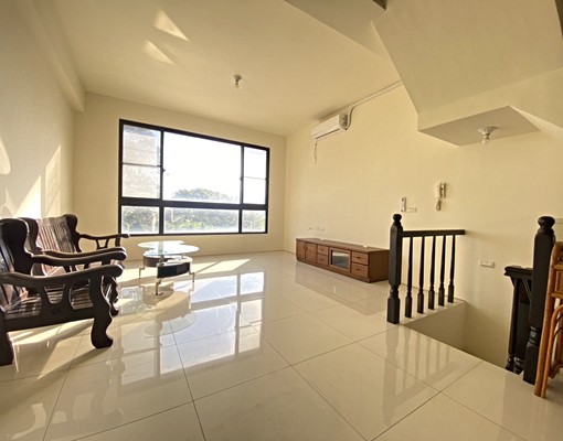 免仲介服務費,可租補,觀音四層透天大空間,可停車,近交流道 - Image 1