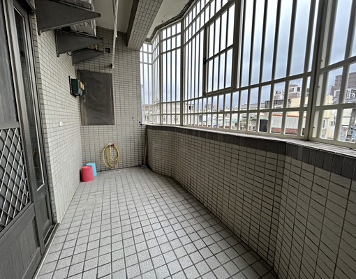 大庄商圈/使用空間很大/陽台套房 - Image 8