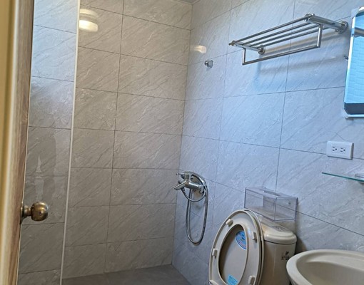 一年屋~電梯~陽台~洗衣機 - Image 2