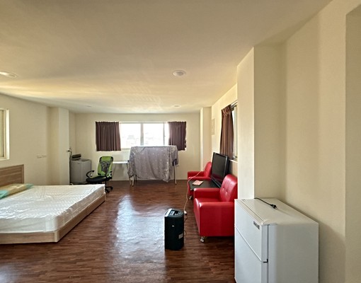 朝馬七街別墅電梯套房含網瓦斯台水電多間可選誠意可談價!!! - Image 12