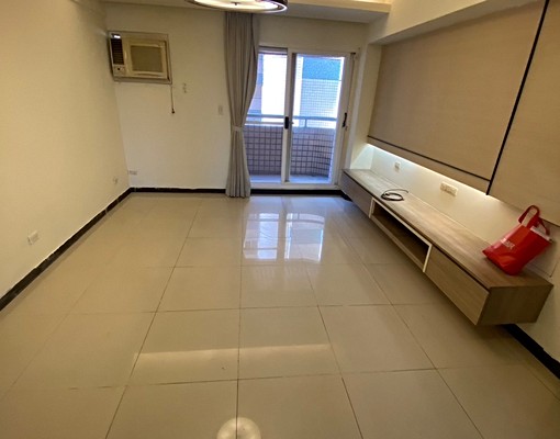 五權車站崇倫國中旁/精美社區三房可租補可寵 - Image 2