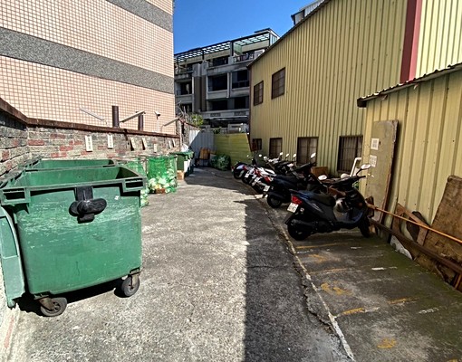 五權車站崇倫國中旁/精美社區三房可租補可寵 - Image 16