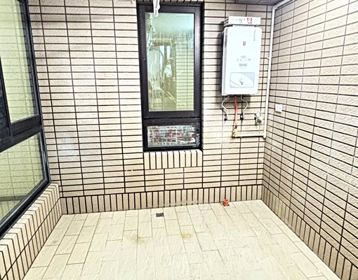 西門-65.45坪辦公,4房住家優質 - Image 5